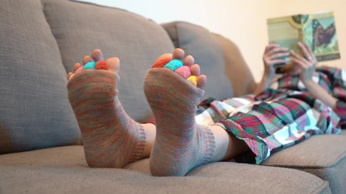 My Happy Feet Socks Reviews - Toe Stretching Socks to Reduce Foot